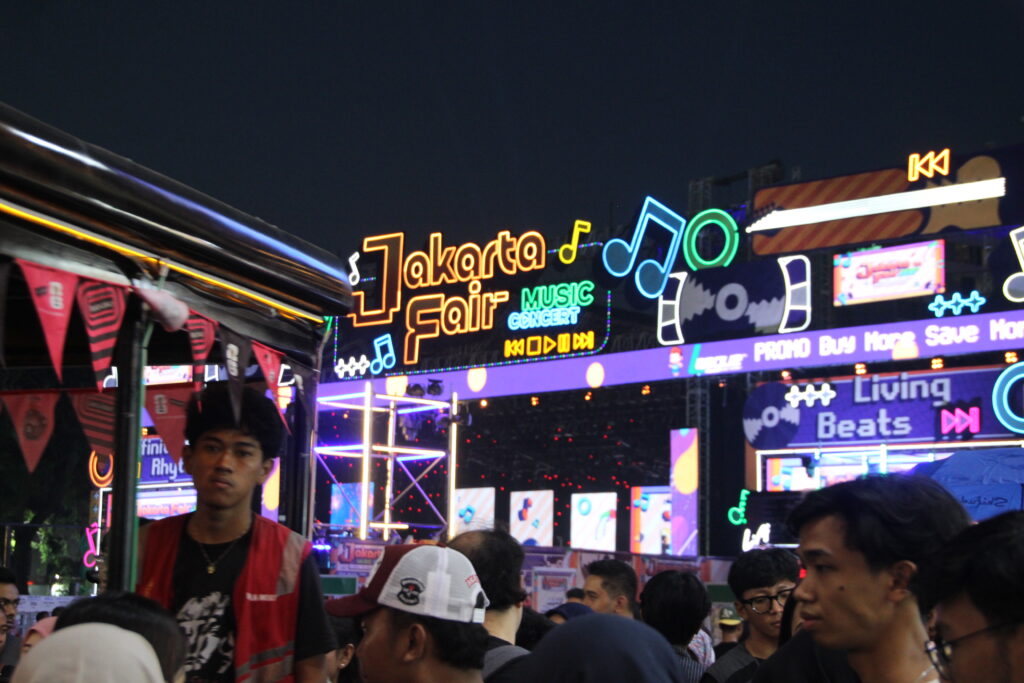 Berbelanja Sambil Menikmati Berbagai Hiburan di Jakarta Fair 2026