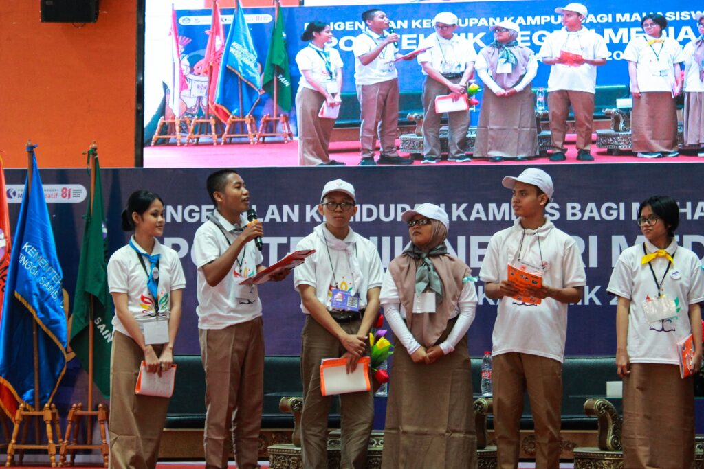 Closing PKKMB Polimedia 2026 Kenalkan Dunia Organisasi Hingga UKM 